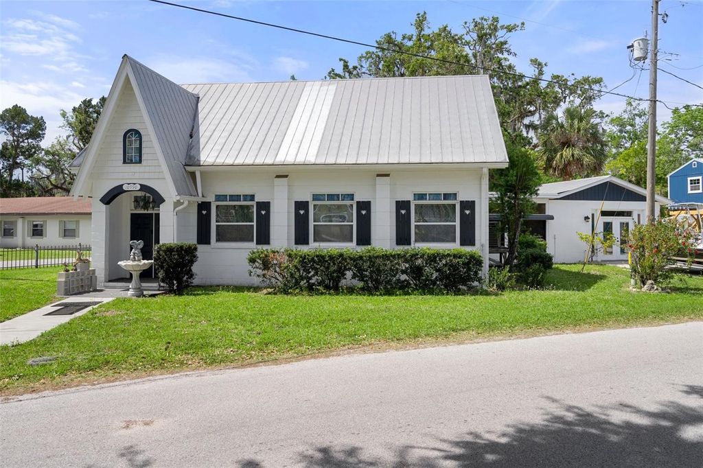 10990 and 11000 W SEMINOLE PLACE, Homosassa, FL 34448