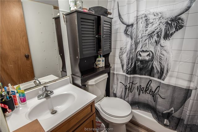 497 Blackberry Road, Somerville, TX 77879