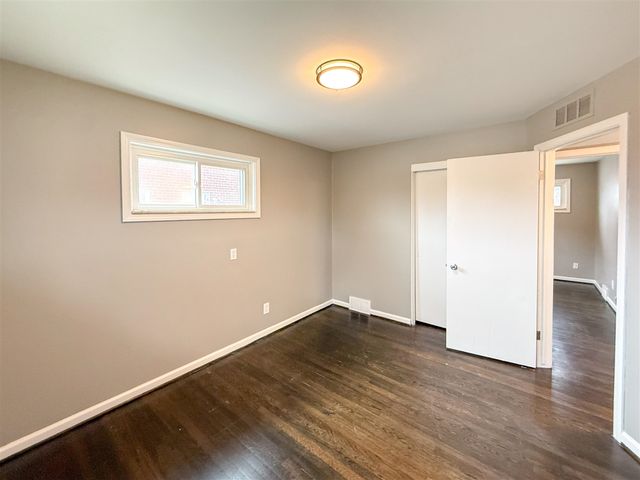 22203 Logue Avenue, Warren, MI 48091