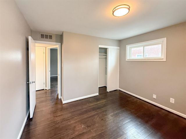 22203 Logue Avenue, Warren, MI 48091