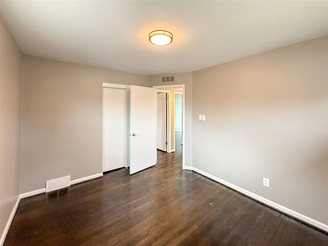 22203 Logue Avenue, Warren, MI 48091