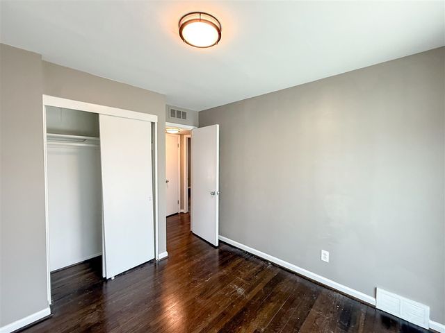 22203 Logue Avenue, Warren, MI 48091