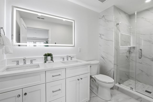 36 Loomis 103, Bedford, MA 01730