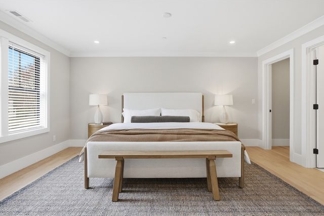 36 Loomis 103, Bedford, MA 01730