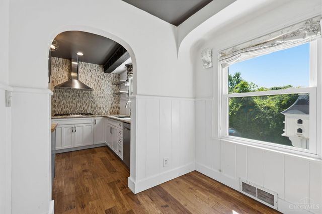 3605 E Galbraith Road, Amberley, OH 45236