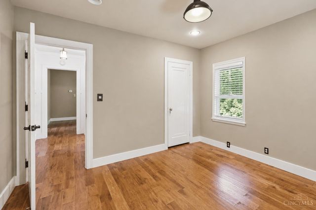3605 E Galbraith Road, Amberley, OH 45236