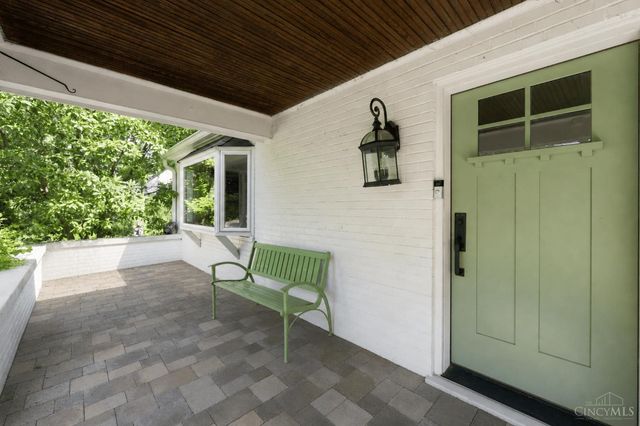 3605 E Galbraith Road, Amberley, OH 45236
