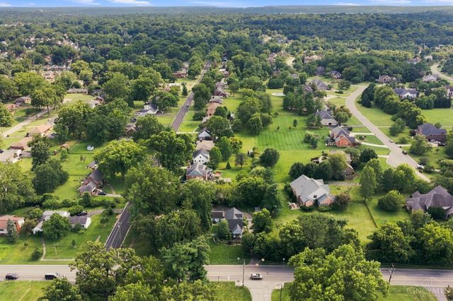 3605 E Galbraith Road, Amberley, OH 45236