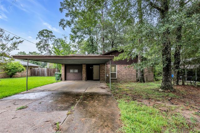 1303 S Fenner Avenue, Cleveland, TX 77327