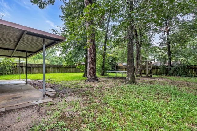 1303 S Fenner Avenue, Cleveland, TX 77327