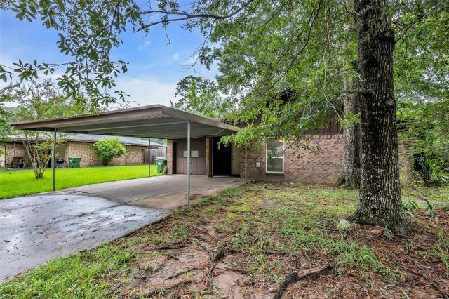 1303 S Fenner Avenue, Cleveland, TX 77327