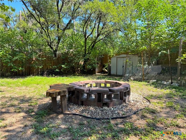 337 & 329 Dreamland Drive, Canyon Lake, TX 78133