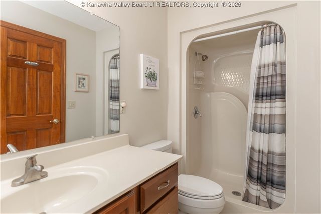 97 Willowood Circle, Hurricane, WV 25526