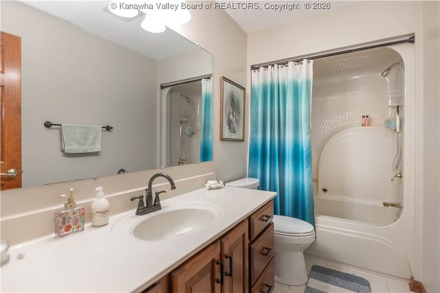 97 Willowood Circle, Hurricane, WV 25526