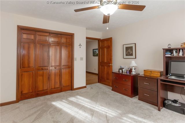 97 Willowood Circle, Hurricane, WV 25526