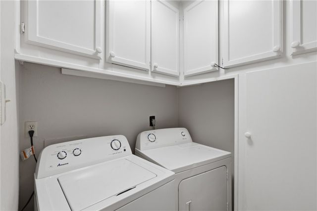 2100 Windsor Drive 37, Bryan, TX 77802