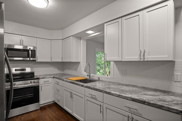 817 Roberts Terrace, Marshalltown, IA 50158