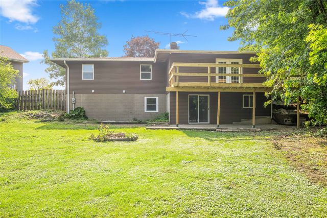 817 Roberts Terrace, Marshalltown, IA 50158