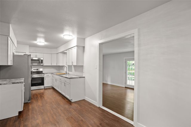 817 Roberts Terrace, Marshalltown, IA 50158