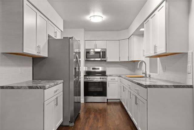 817 Roberts Terrace, Marshalltown, IA 50158