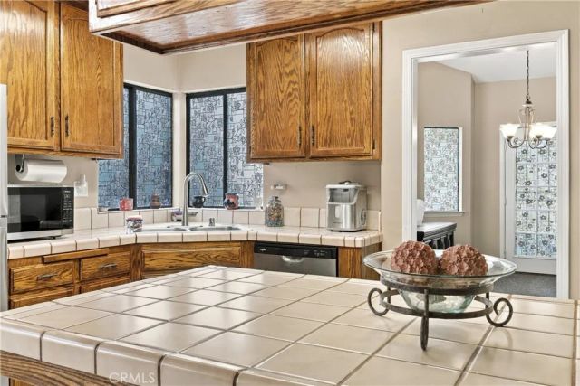 7708 Angoras Court, Bakersfield, CA 93308