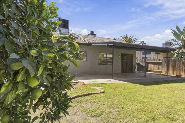 7708 Angoras Court, Bakersfield, CA 93308