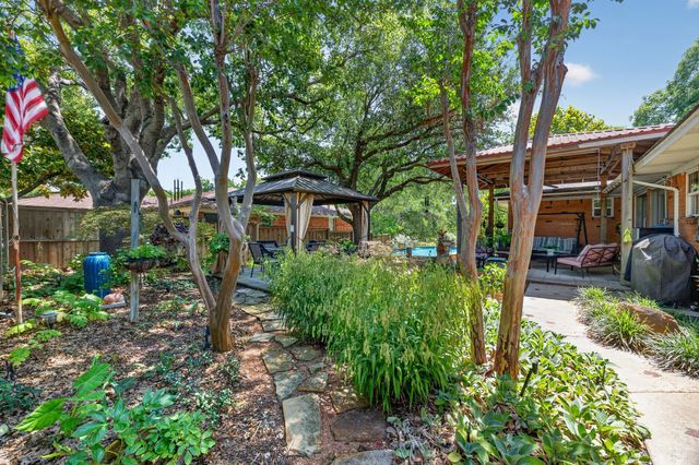 9840 Twin Creek Drive, Dallas, TX 75228
