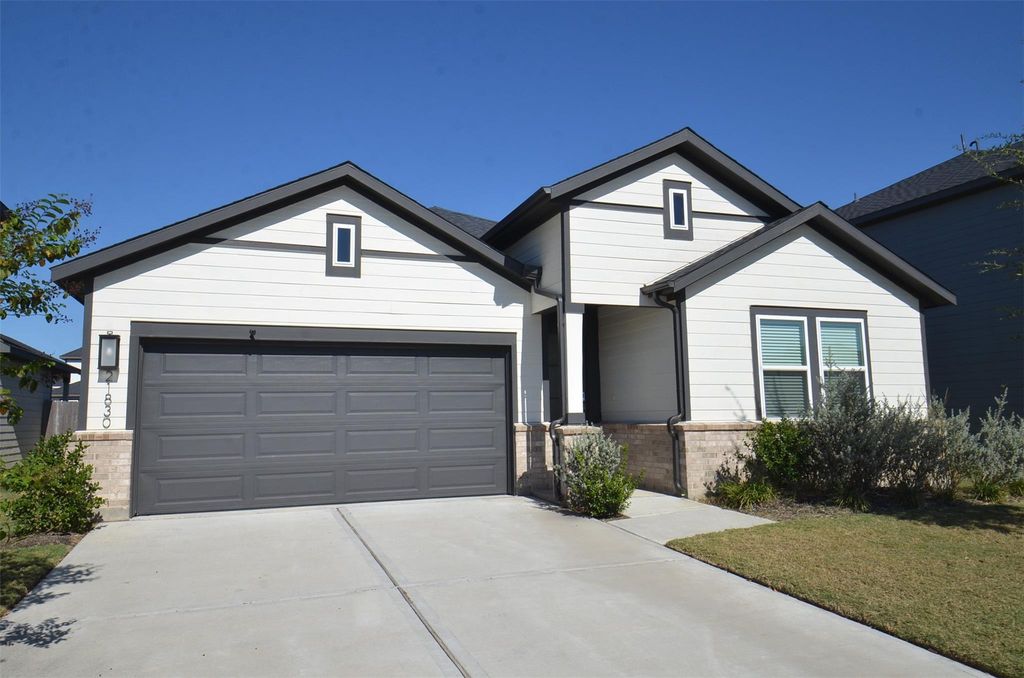 21830 Redwood Bluff Trail, Cypress, TX 77433