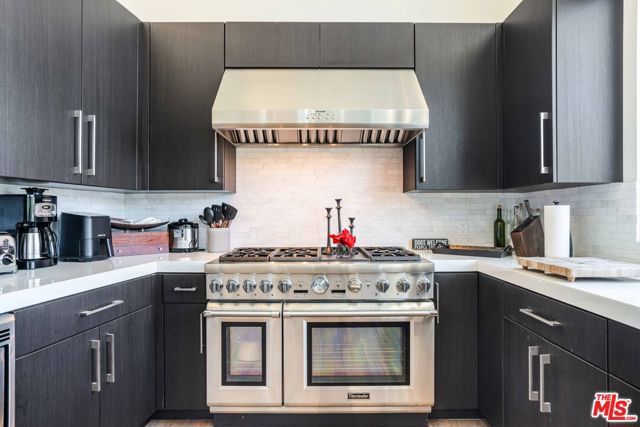 1441 Summitridge Drive, Beverly Hills, CA 90210