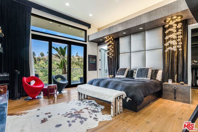 1441 Summitridge Drive, Beverly Hills, CA 90210