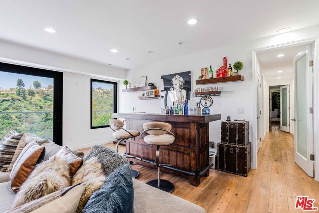 1441 Summitridge Drive, Beverly Hills, CA 90210