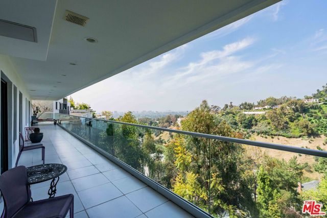 1441 Summitridge Drive, Beverly Hills, CA 90210