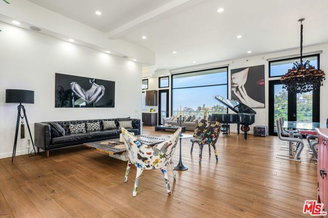 1441 Summitridge Drive, Beverly Hills, CA 90210