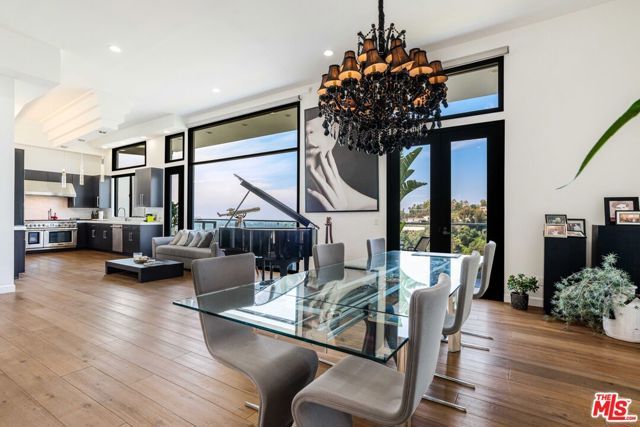 1441 Summitridge Drive, Beverly Hills, CA 90210