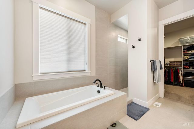 11333 W Lahinch Lane, Kuna, ID 83634