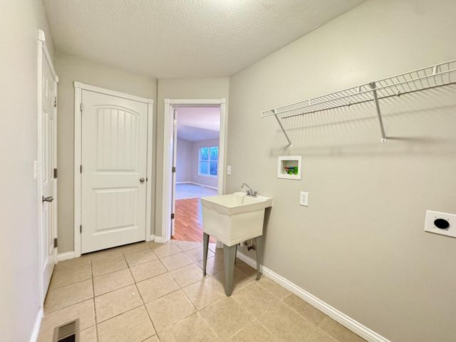 2977 Holly Hill Drive, Burlington, KY 41005