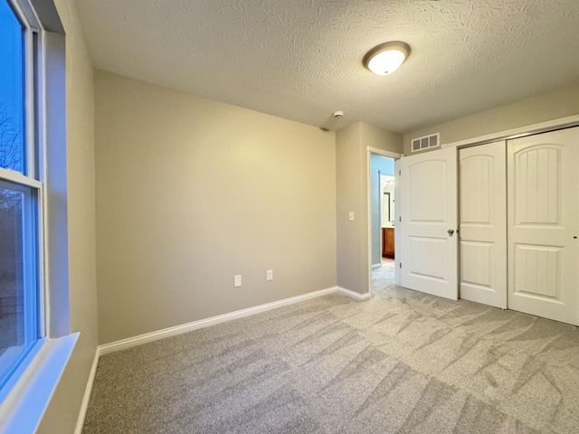 2977 Holly Hill Drive, Burlington, KY 41005