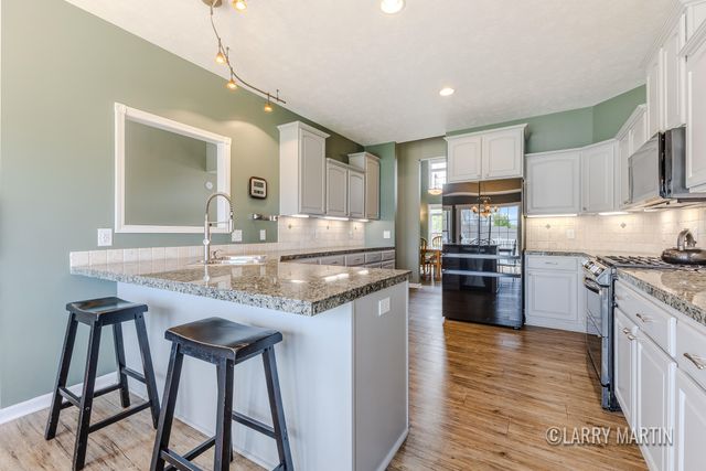 4131 Ayrshire Drive Sw, City Of Wyoming, MI 49418