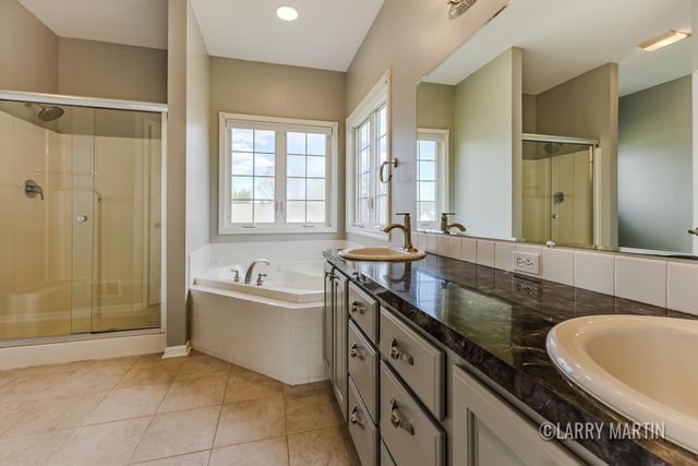 4131 Ayrshire Drive Sw, City Of Wyoming, MI 49418