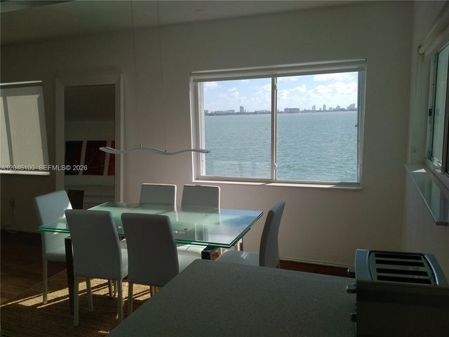 1830 S Treasure Dr 21, North Bay Village, FL 33141