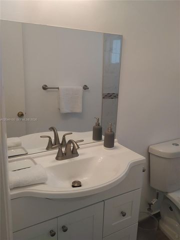 1830 S Treasure Dr 21, North Bay Village, FL 33141
