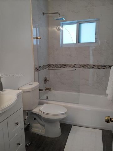 1830 S Treasure Dr 21, North Bay Village, FL 33141