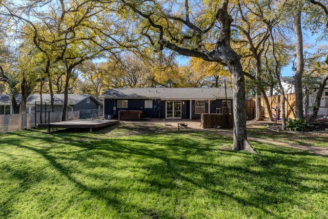 1906 Parkside LN, Austin, TX 78745