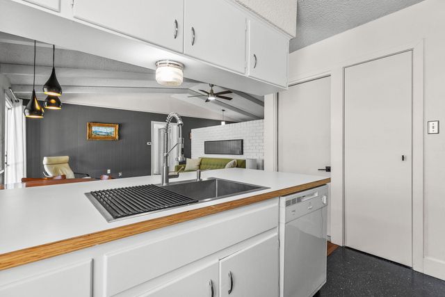 1906 Parkside LN, Austin, TX 78745