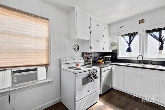 166 Carney St, Twin Falls, ID 83301