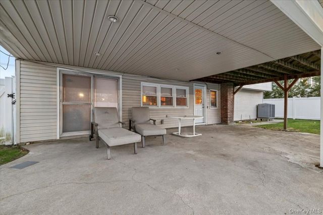 600 Hungry Harbor Road, North Woodmere, NY 11581