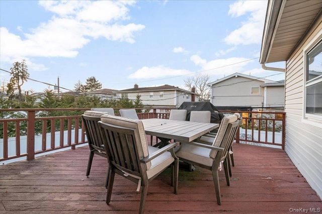 600 Hungry Harbor Road, North Woodmere, NY 11581