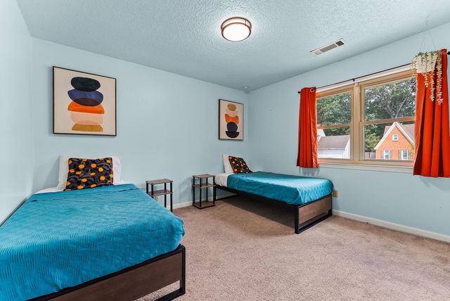 3031 GAINSBOROUGH CV, Lakeland, TN 38002