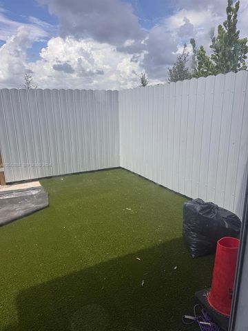2444 SE 29th St 0, Homestead, FL 33035