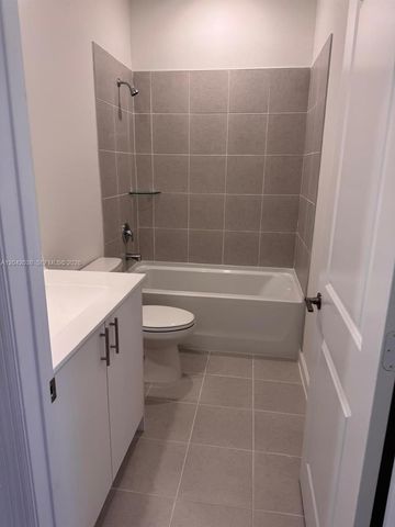 2444 SE 29th St 0, Homestead, FL 33035